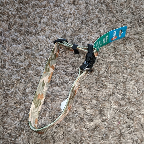 NWT! Medium Camouflage Dog Collar - Picture 9 of 9